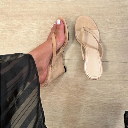 Summer Lightweight Fashion Sandals Round-Toe Flip-Flops Wedge Heels Womens High Heels Shoes Anti-Slippery Outdoor