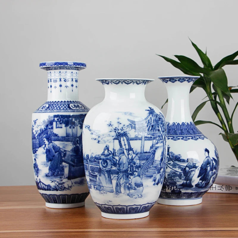 Classic Chinese Blue and White Ceramic Vase Antique Tabletop Porcelain Flower Vase for Hotel Dining Room Decoration