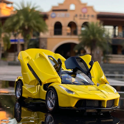 1:32 Laferrari FXXK Toy Alloy Car Diecasts & Toy Vehicles Sound and Light Car Model Collection Car Toys for Children