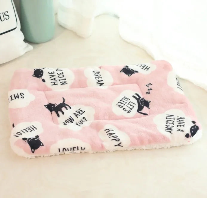 Winter Warm Pet Dog Soft Cushion Large Print Flannel Cotton Mattress Cat Pet Mat Bed Pad Rug Cartoon Printed Cat and Dog Pad