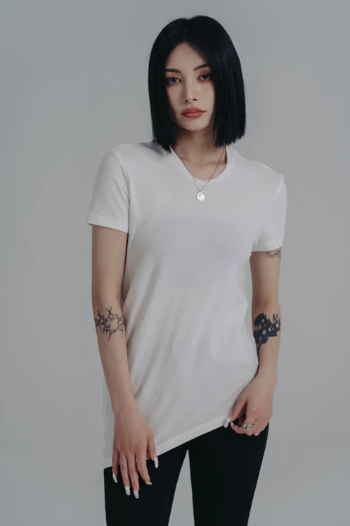 Wallcy Irregular Hem T-Shirt - White