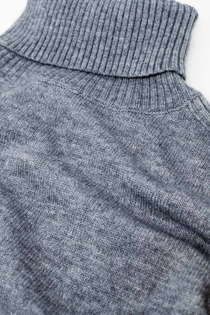 Wide Grey Sweater With Ribbed Sleeves